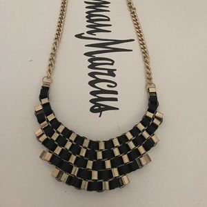 Beautiful classic necklace